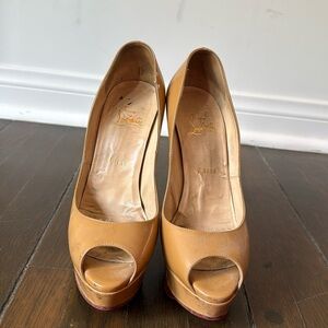 Louboutin peep toe heel